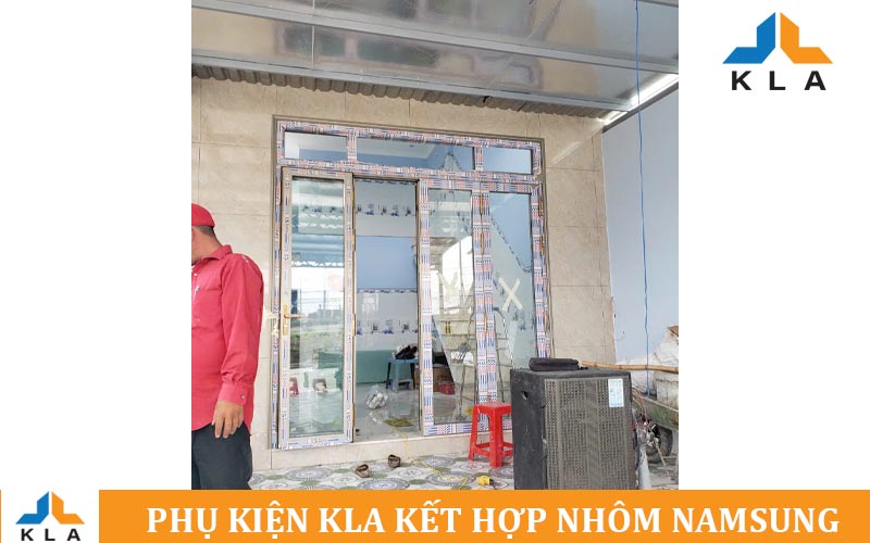 Nhôm Namsung Kết Hợp Phụ Kiện Cửa Nhôm KLA Tại Long An